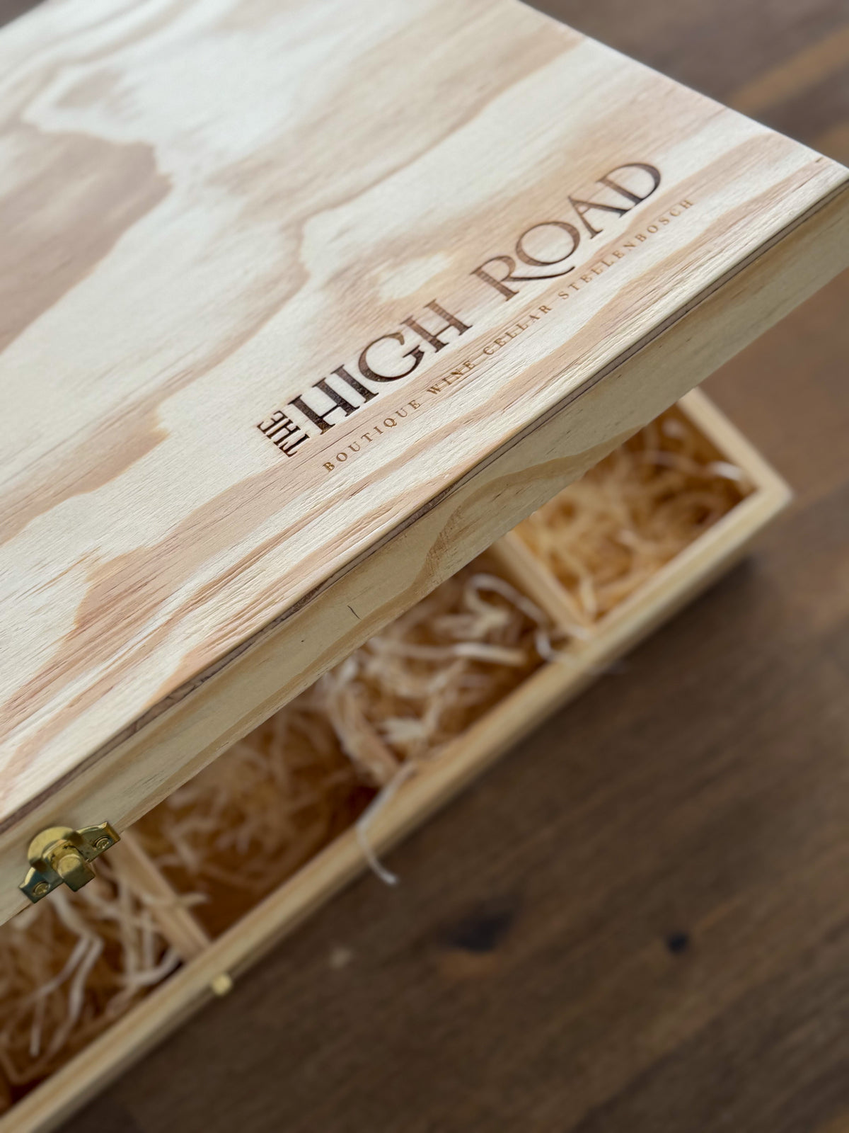 Premium 6-bottle Wooden Presentation Box